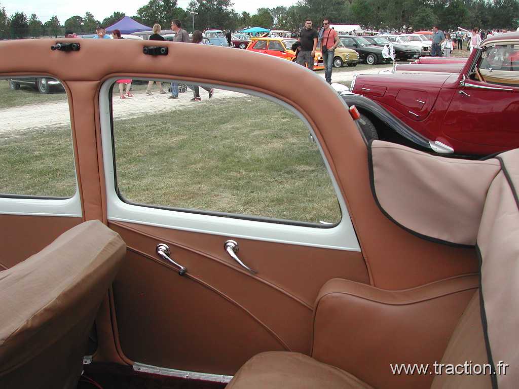 2014_Madine (110).JPG - 29ème Retro Meus'Auto au Lac de Madine, Citroen Traction 11B découvrable